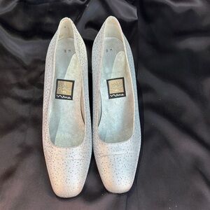 Nina Women's Sparkling Silver Flats